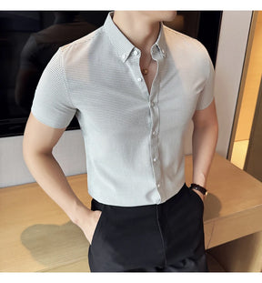 Camisa de vestir a cuadros de manga corta y corte entallado